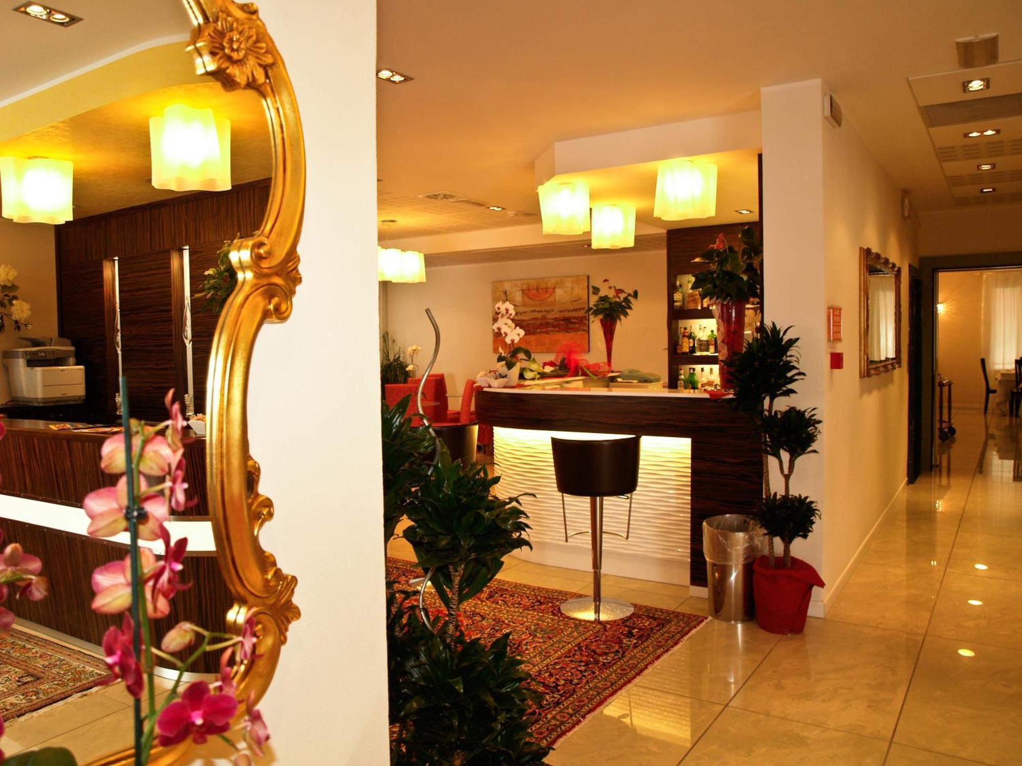 Hotel Villa Angelina Bibione Exterior photo