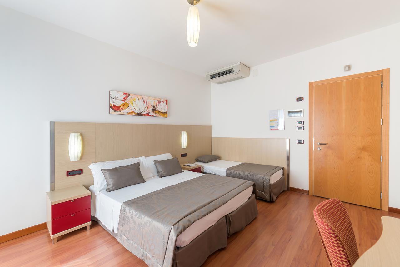 Hotel Villa Angelina Bibione Exterior photo